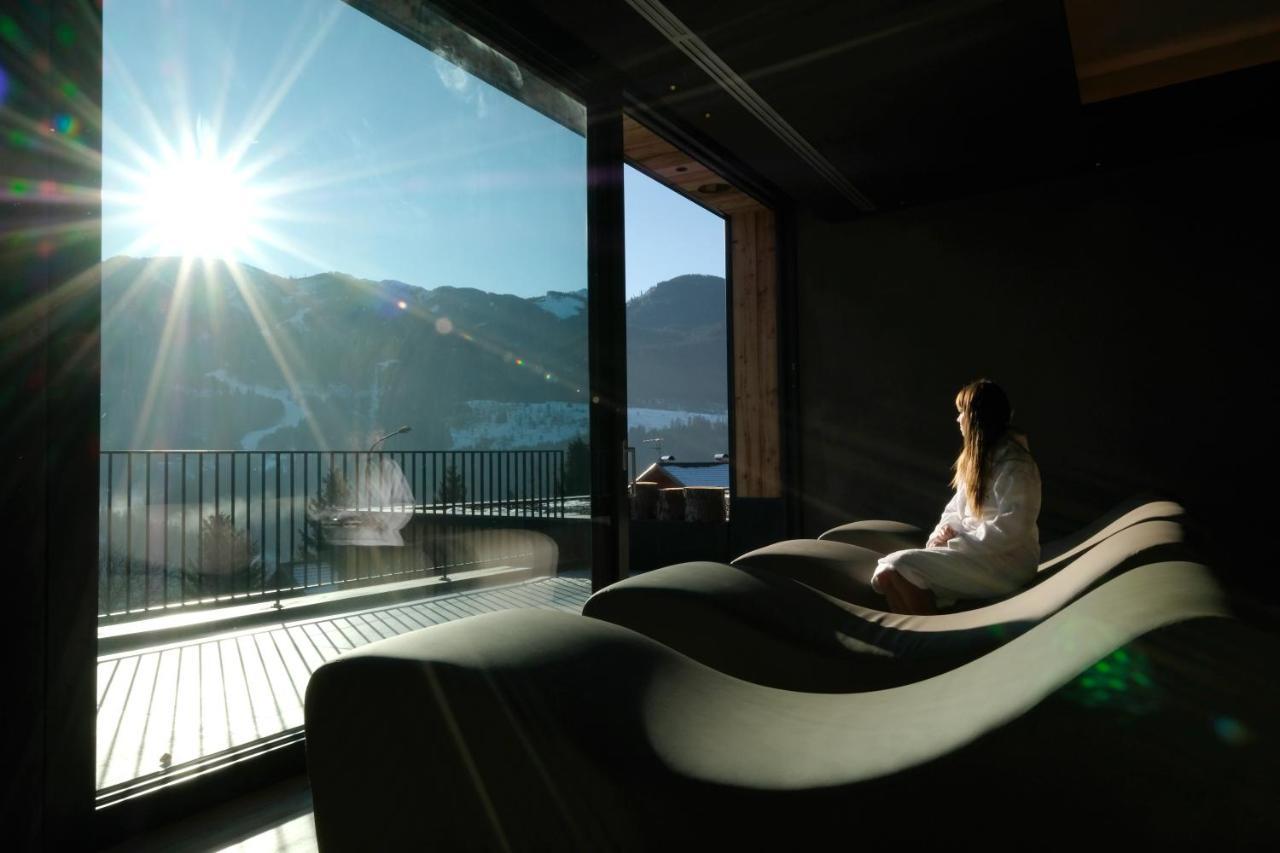 La Roccia Wellness Hotel Cavalese Ngoại thất bức ảnh